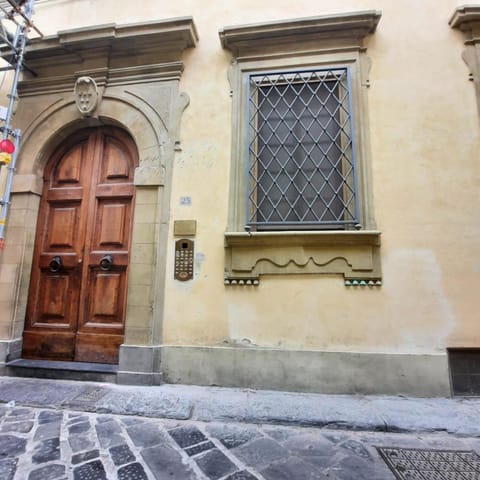 Property building, Facade/entrance