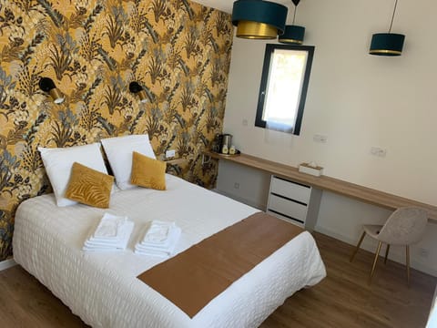 La Maison Blanche Bed and Breakfast in Rezé