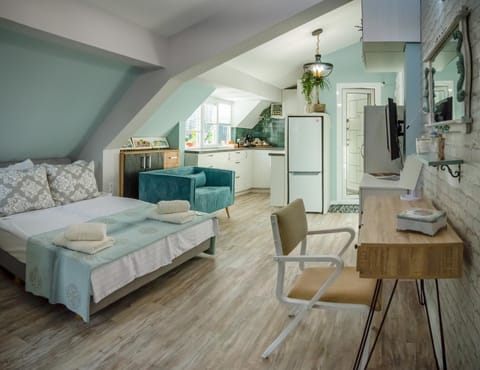 Bed, Living room, Photo of the whole room