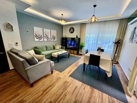 TV and multimedia, Living room, Dining area