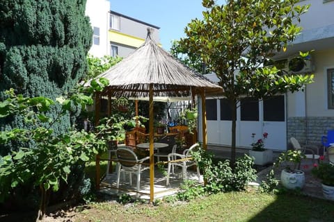 Summer House -Room for 5 people in 1st Floor - J House in Montenegro