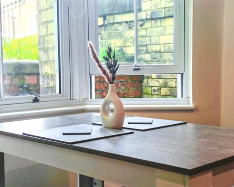 1 Bed Hideaway - Cosy retreat Apartment in York
