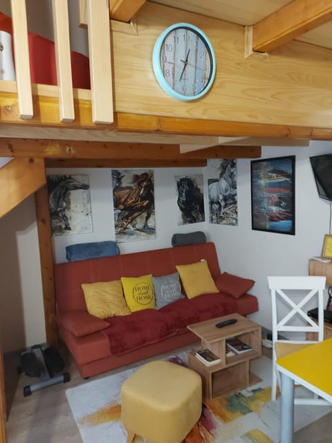 ArtCenterApartment Apartment in Novi Sad