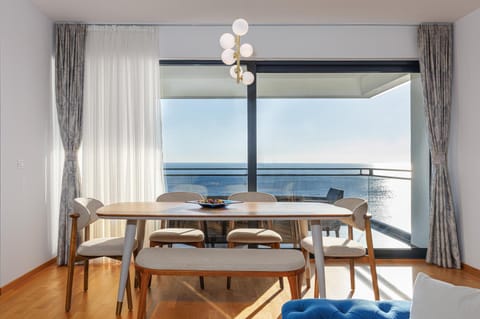 Living room, Seating area, Dining area, Sea view