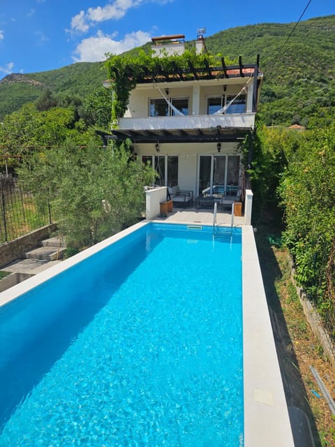 VanjAna House in Kotor Municipality