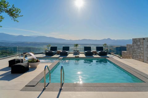Natural landscape, Mountain view, Pool view, Swimming pool, sunbed