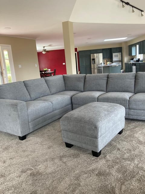 Keuka Glory House in Keuka Lake