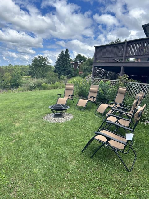 Keuka Glory House in Keuka Lake