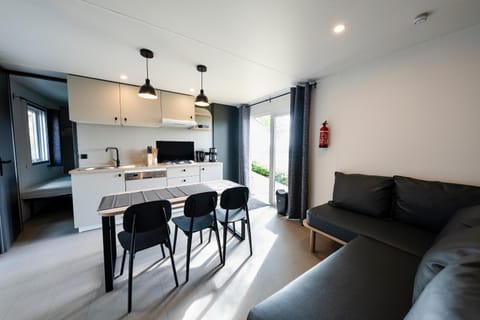 Kitchen or kitchenette, Living room, Dining area