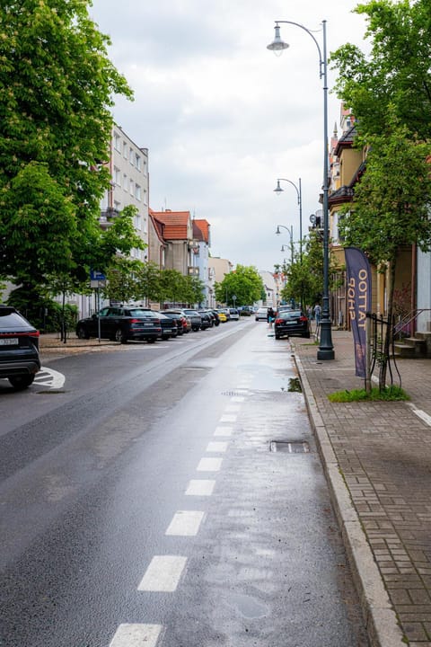 Day, Neighbourhood, Street view, Location, Parking