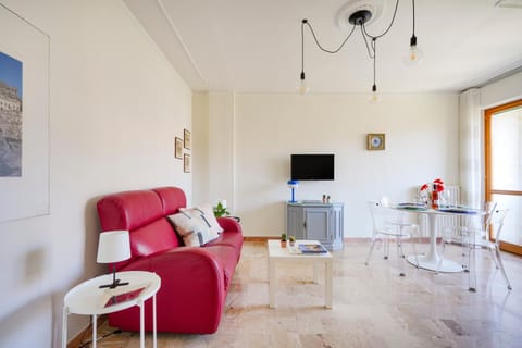 Communal lounge/ TV room, TV and multimedia, Living room, Seating area