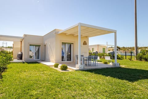 Property building, Garden, Garden view