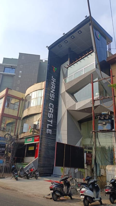 Property building, Street view