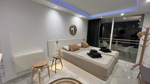 Bed, Living room, Seating area, Bedroom, towels