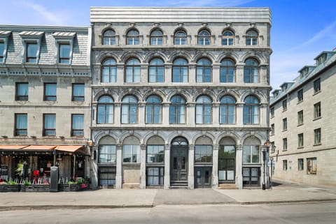 Property building, Location