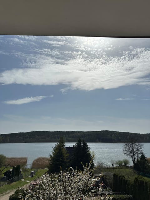 Apartamenty i pokoje z widokiem na jezioro Wielewskie Apartment in Pomeranian Voivodeship