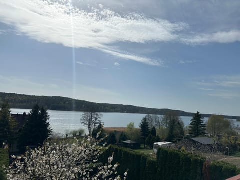 Apartamenty i pokoje z widokiem na jezioro Wielewskie Apartment in Pomeranian Voivodeship