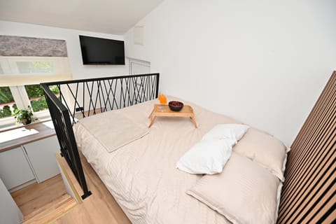 TV and multimedia, Bedroom