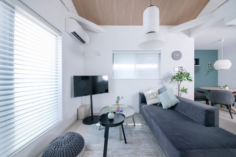 TV and multimedia, Living room, air conditioner