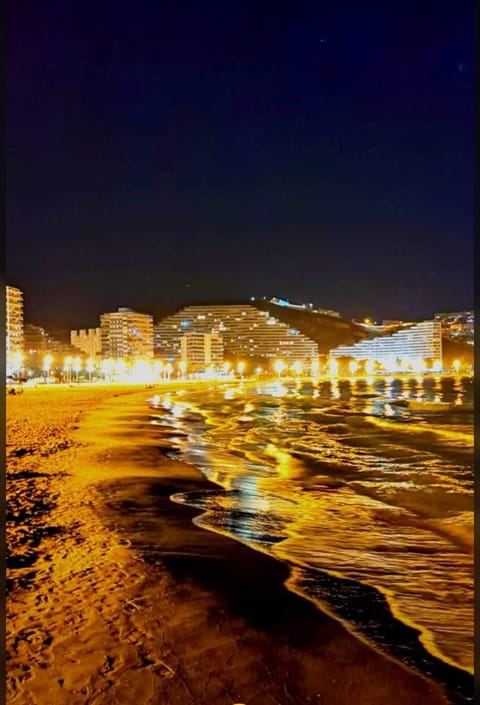 Cerca del mar, ascensor, descuentos semanales 4 personas Apartment in Cullera