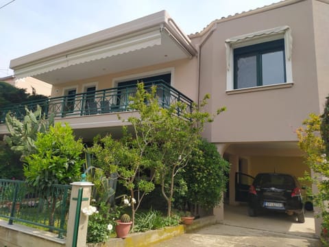 Property building, Parking