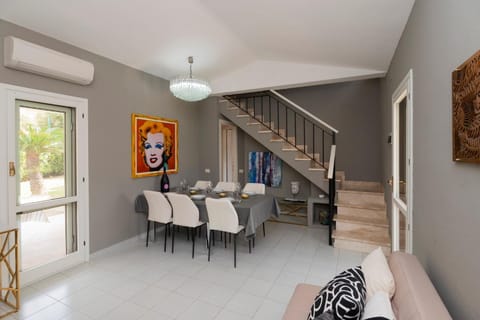 Living room, air conditioner