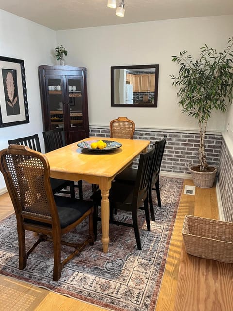 The Riverside Inn Apartment in Saint Anthony