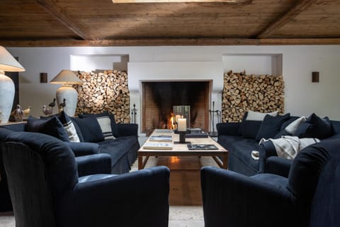 Restaurant/places to eat, Swimming pool