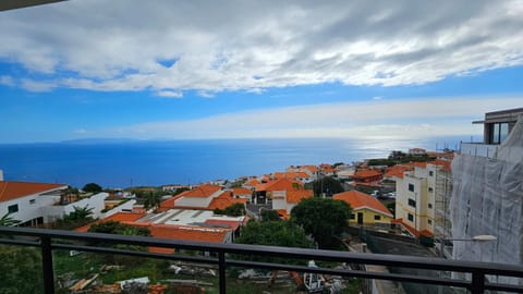 Natural landscape, View (from property/room), Balcony/Terrace, Balcony/Terrace, City view, Sea view