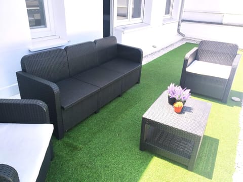 View (from property/room), Balcony/Terrace, furniture