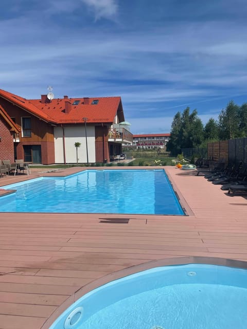 Pool view, Swimming pool, sunbed