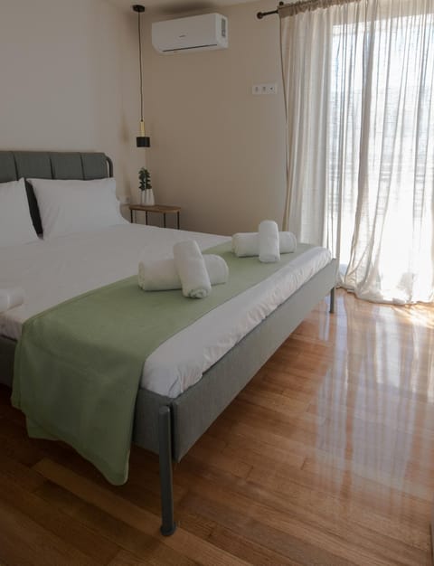 Wonder Apartment over the Sea Apartment in Alimos