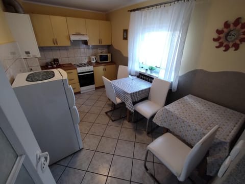 Dom Goscinny Maja - Domek House in West Pomeranian Voivodeship, Poland