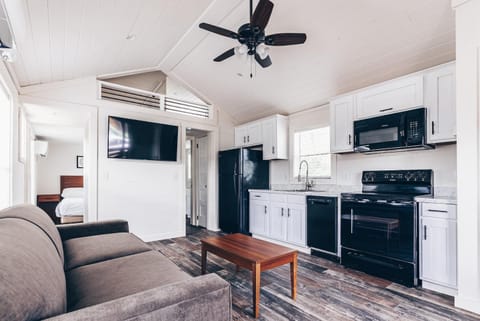 TV and multimedia, Living room, Dining area, dishwasher