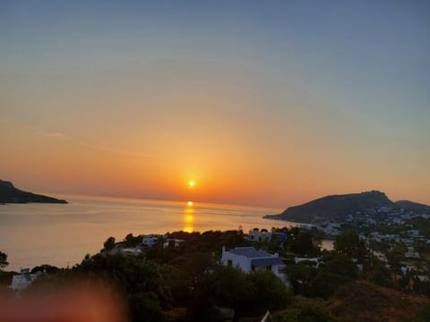 Nearby landmark, Sea view, Sunrise