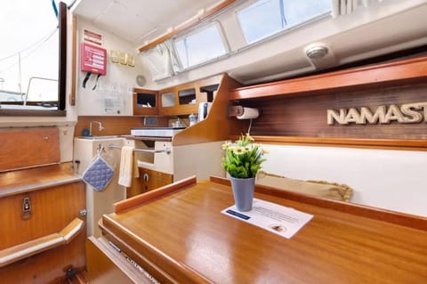 Kitchen or kitchenette, Dining area, Bedroom