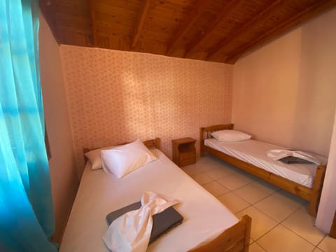 Bed, air conditioner