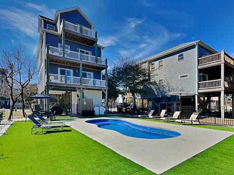 Across the Pond House in Surf City