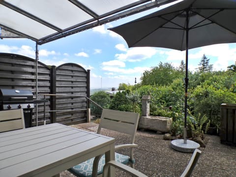 Garden, View (from property/room), Balcony/Terrace, Dining area, Garden view