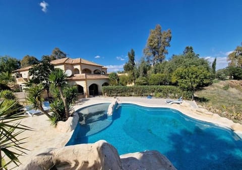 Property building, Garden view, Swimming pool