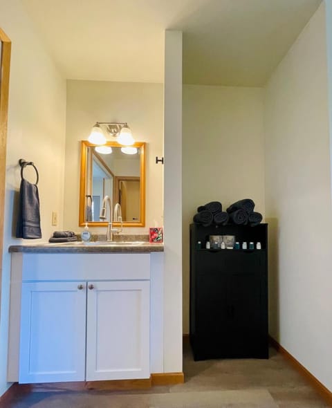 Zero Rock Two-Story Suite Apartment in Wisconsin Dells