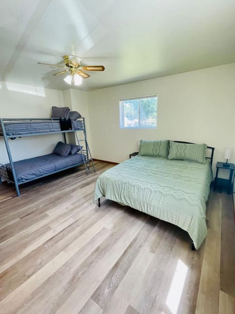 Zero Rock Two-Story Suite Apartment in Wisconsin Dells