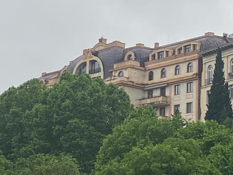 Property building, Day