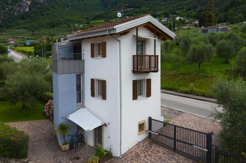 Property building, Neighbourhood, Natural landscape, Mountain view