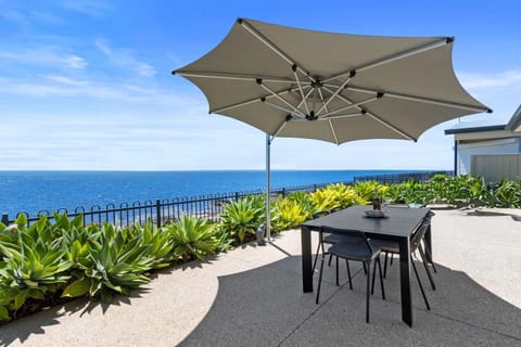 Patio, Sea view