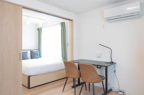 Bed, Bedroom, air conditioner