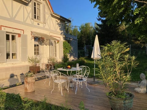 Property building, Balcony/Terrace