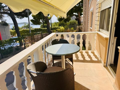 Apartments MIRNO MORE, Rogoznica Apartment in Šibenik-Knin County, Croatia