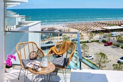 Day, Natural landscape, View (from property/room), Balcony/Terrace, Beach