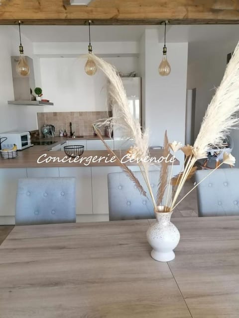 Les Bosquets Apartment in Alès